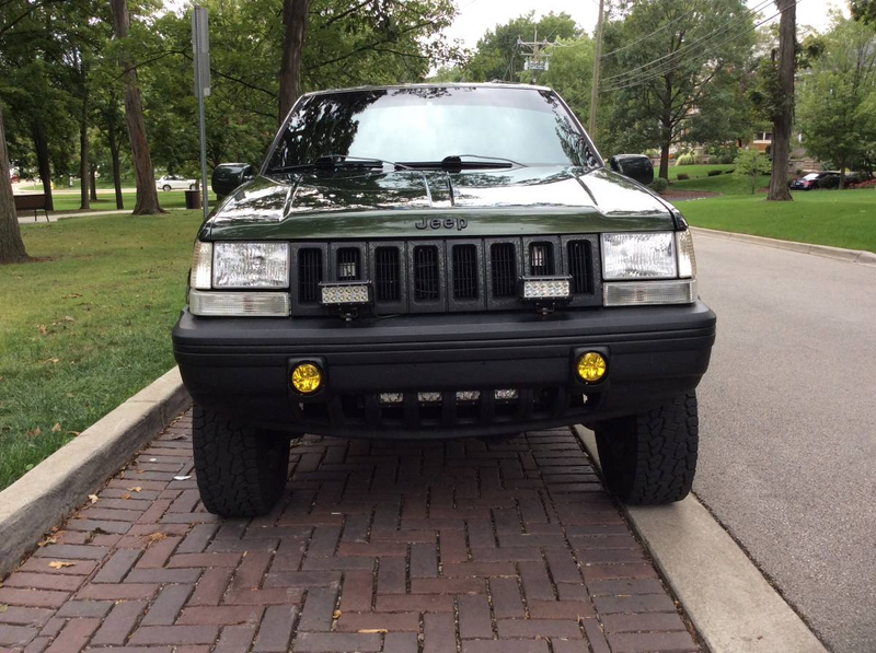 Illustration for article titled At $8,200, Is It High Time Someone Buy This Lifted 1995 Jeep Grand Cherokee?